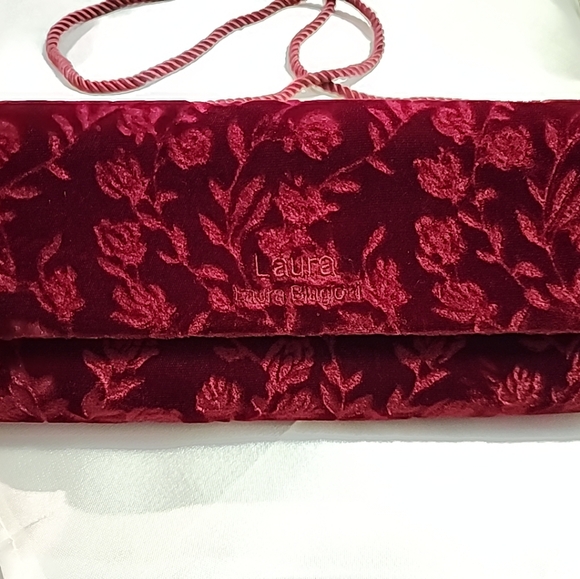 Laura Biagiotti Velvet Cross-body Burgandy Bag, Rose Pattern Imprint Appr 10x4.5 - Picture 3 of 16